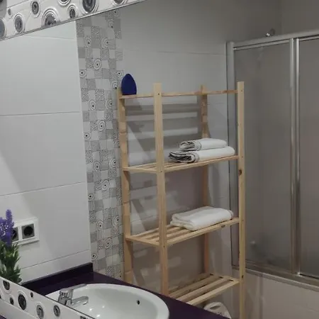 Apartment Patio Privado, Parking Gratis Y A Un Paso Del Vial
