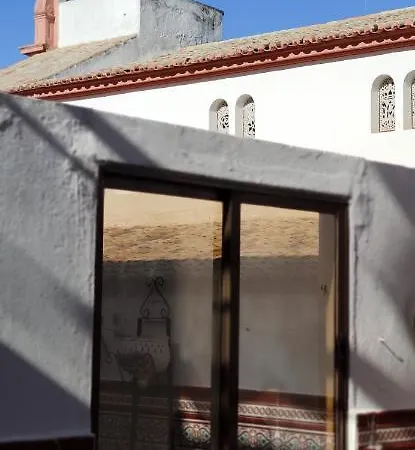 Apartment Patio Privado, Parking Gratis Y A Un Paso Del Vial