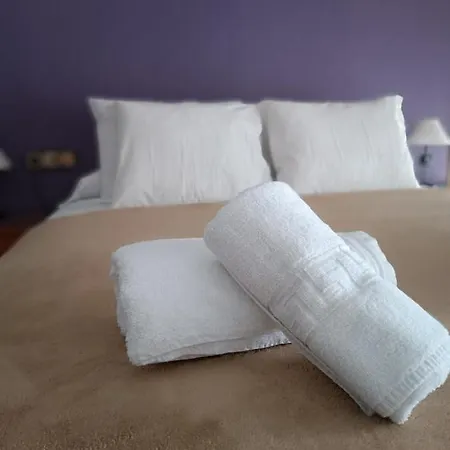 Patio Privado, Parking Gratis Y A Un Paso Del Vial * Cordoba